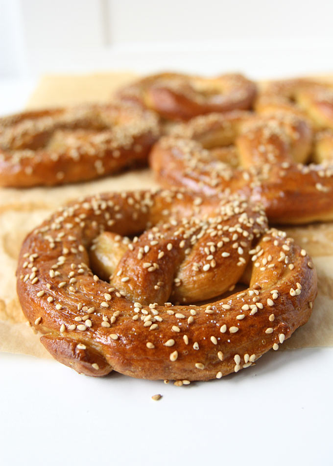 Soft Pretzels | thekitchenpaper.com