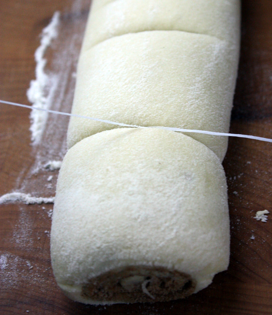 cinnamon rolls with cream cheese frosting