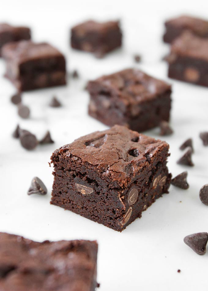 Favorite Fudge Brownies | thekitchenpaper.com