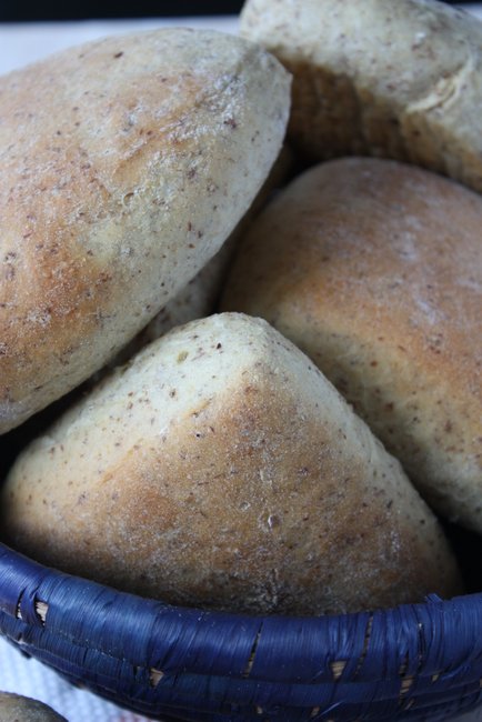 rustic wheat buns