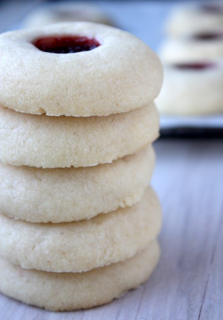 raspberry thumbprint cookies