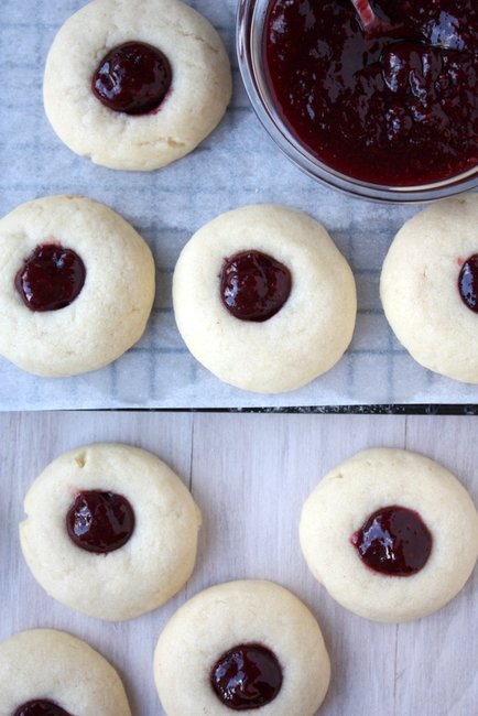 raspberry thumbprint cookies