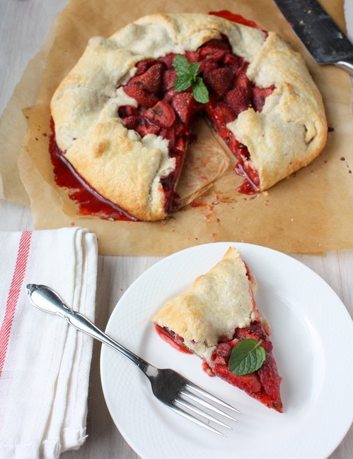 strawberry vanilla mint galette