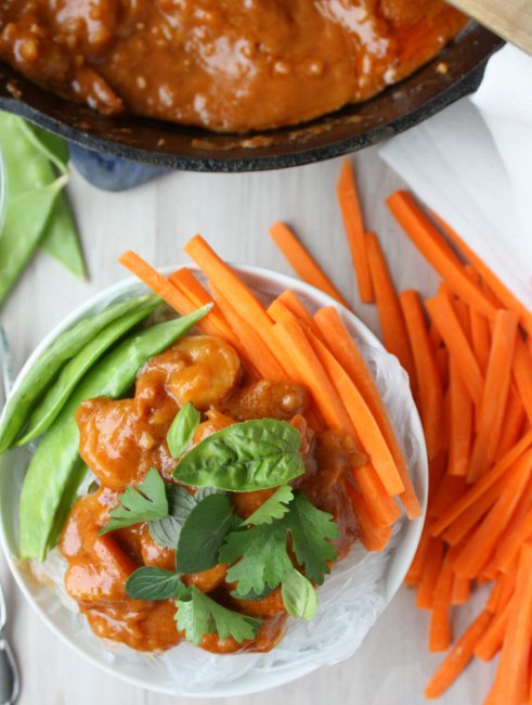 thai peanut shrimp bowls