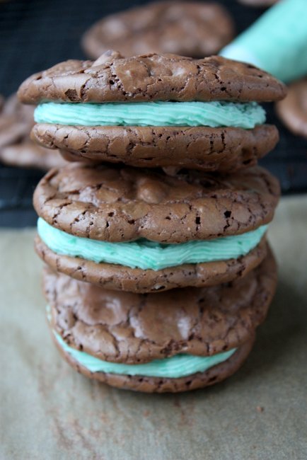 mint brownie sandwich cookies