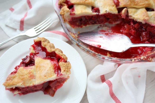 raspberry rhubarb pie