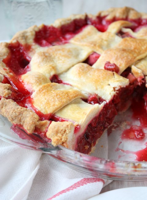 raspberry rhubarb pie