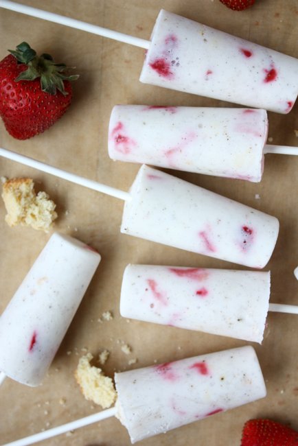 strawberry shortcake yogurt popsicles