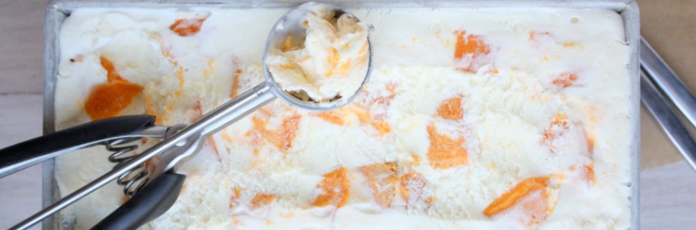 No Churn Brown Sugar Roasted Apricot Ice Cream