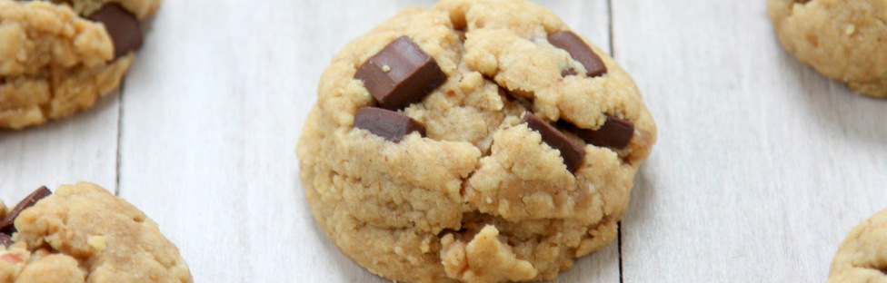 soft peanut butter chocolate chunk cookies