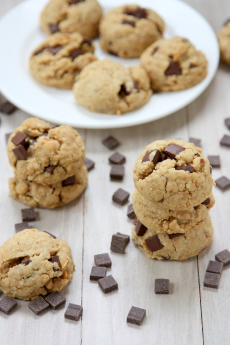 soft peanut butter chocolate chunk cookies