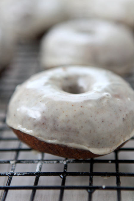 Pumpkin Spiced Cake Doughnuts with Spiced Maple Glaze