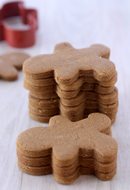 Gingerbread Cookies That Won't Spread | thekitchenpaper.com