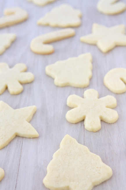 Decorating Sugar Cookies | thekitchenpaper.com