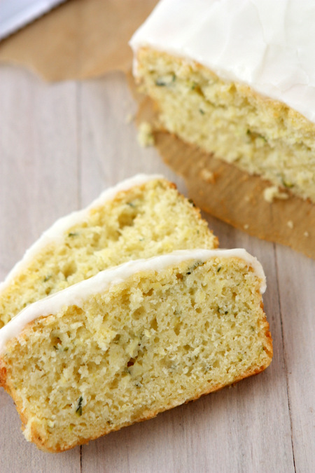 Lemon Zucchini Loaf | thekitchenpaper.com