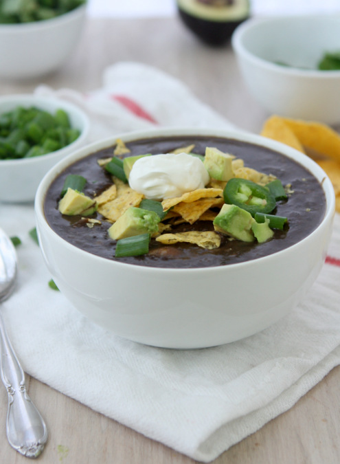 Slow Cooker Black Bean Soup | thektichenpaper.com