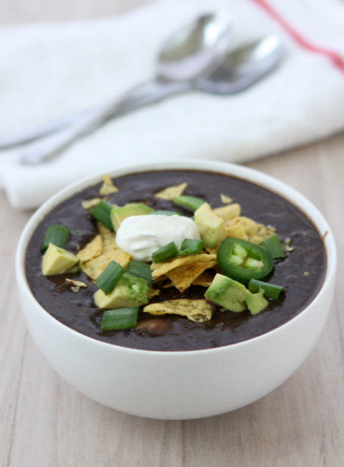 Slow Cooker Black Bean Soup | thektichenpaper.com