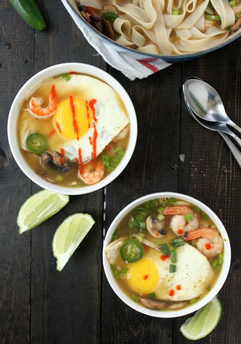 Mushroom Shrimp Noodle Soup with Egg | thekitchenpaper.com