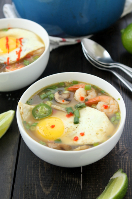 Mushroom Shrimp Noodle Soup with Egg | thekitchenpaper.com