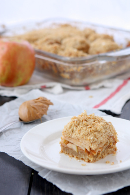 Apple Peanut Butter Oatmeal Bars | thekitchenpaper.com