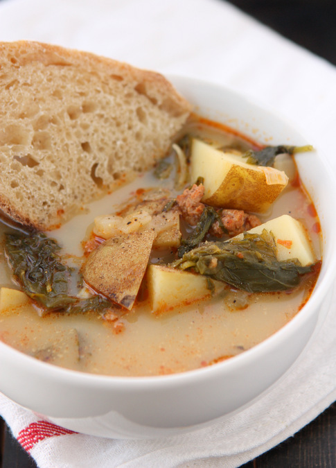 Chorizo, Potato, & Kale Soup | thekitchenpaper.com