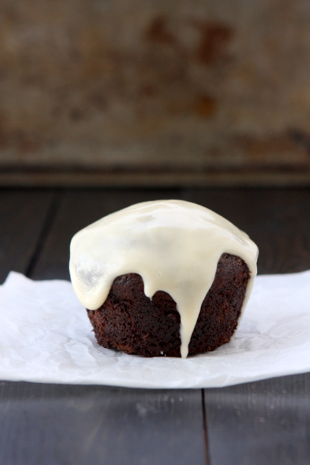 Chocolate Coconut Milk Carrot Cake Cupcakes | thekitchenpaper.com