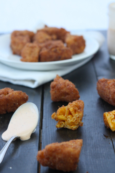 Fried Mac n' Cheese Bites with Spicy Ranch | thekitchenpaper.com