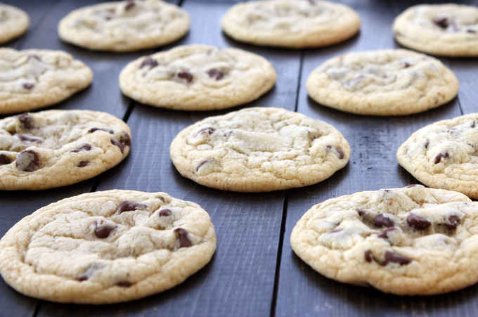 Classic Soft Chocolate Chip Cookies | thekitchenpaper.com