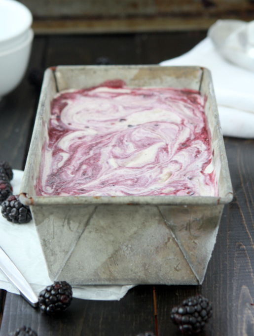 Cardamom Blackberry Ice Cream | thekitchenpaper.com