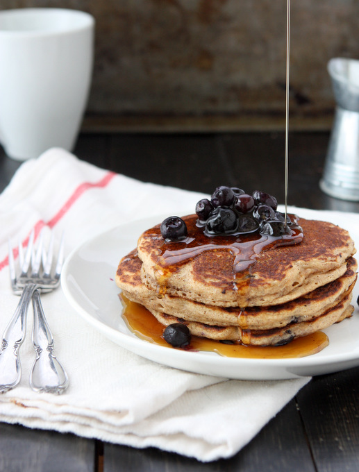 Whole Wheat Blueberry Pancakes | thekitchenpaper.com