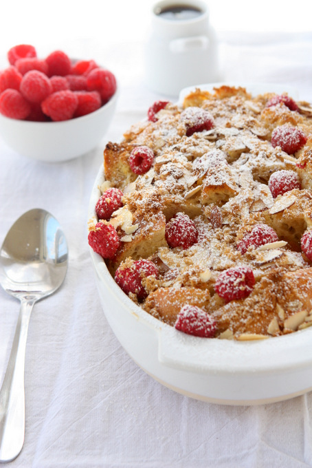 Baked Raspberry Almond French Toast | thekitchenpaper.com