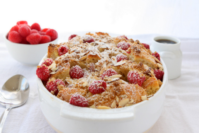 Raspberry Almond French Toast | thekitchenpaper.com