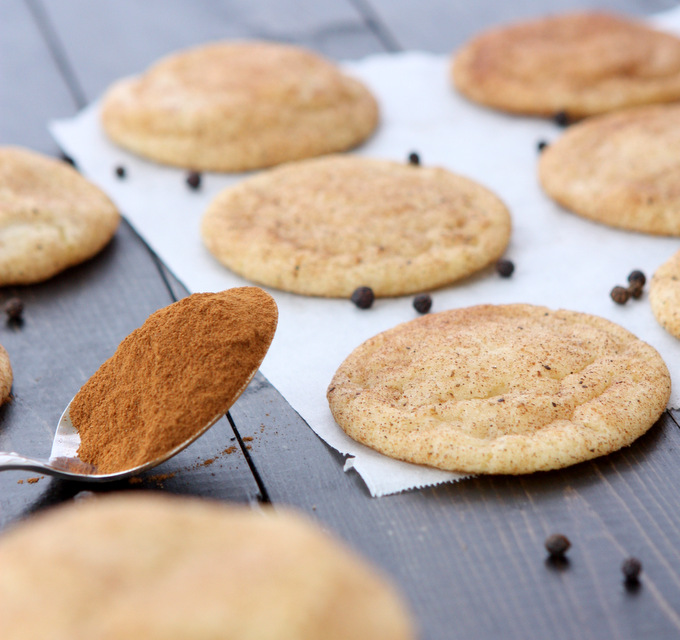 Black Pepper Snickerdoodles | thekitchenpaper.com