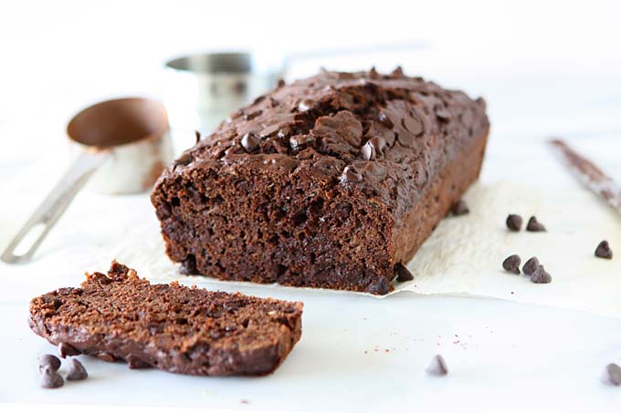 Whole Wheat Chocolate Zucchini Bread | thekitchenpaper.com