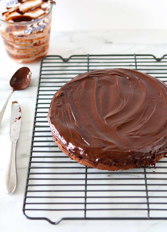 Flourless Chocolate Torte | thekitchenpaper.com