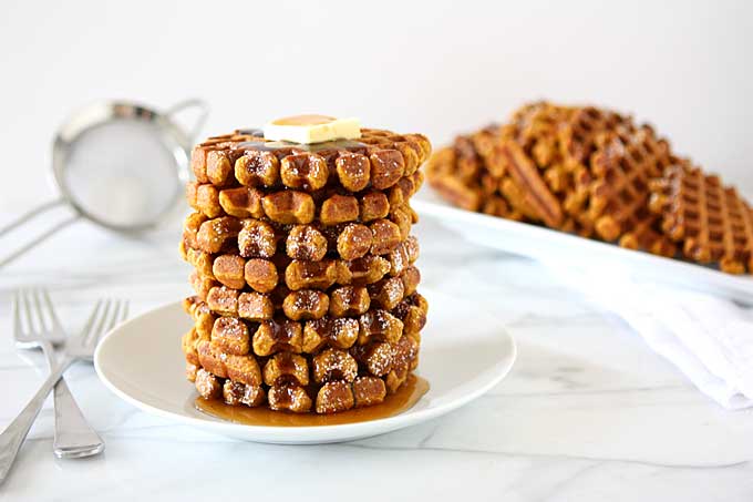 Whole Wheat Pumpkin Spice Waffles | thekitchenpaper.com