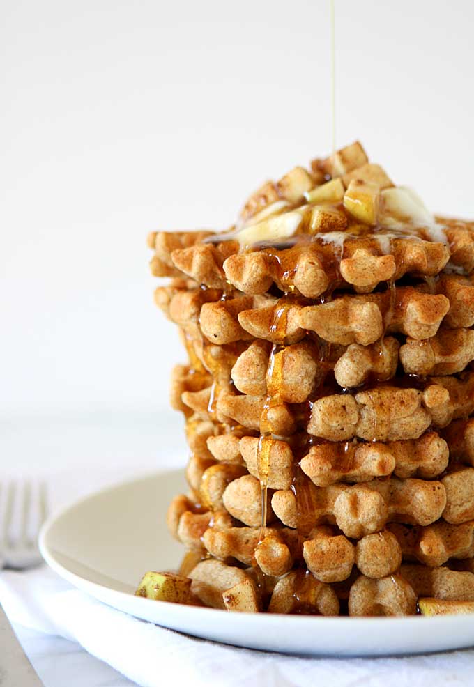 Whole Wheat Flax Waffles | thekitchenpaper.com