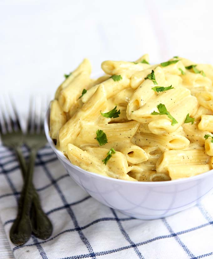 Creamy Garlic Butter Pasta | thekitchenpaper.com