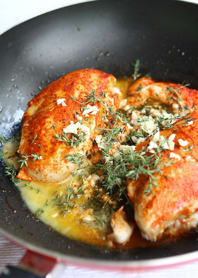 Paprika Chicken & Spinach with White Wine Butter Thyme Sauce | thekitchenpaper.com