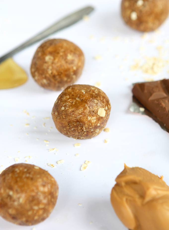 Cinnamon Peanut Butter Maca Power Balls | thekitchenpaper.com