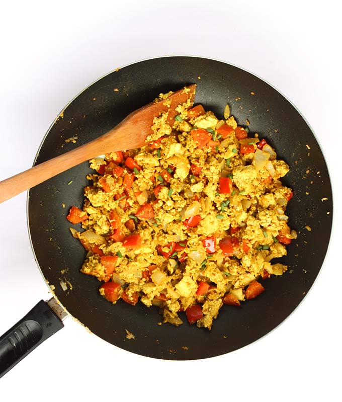 Curry Tofu Breakfast Scramble | thekitchenpaper.com