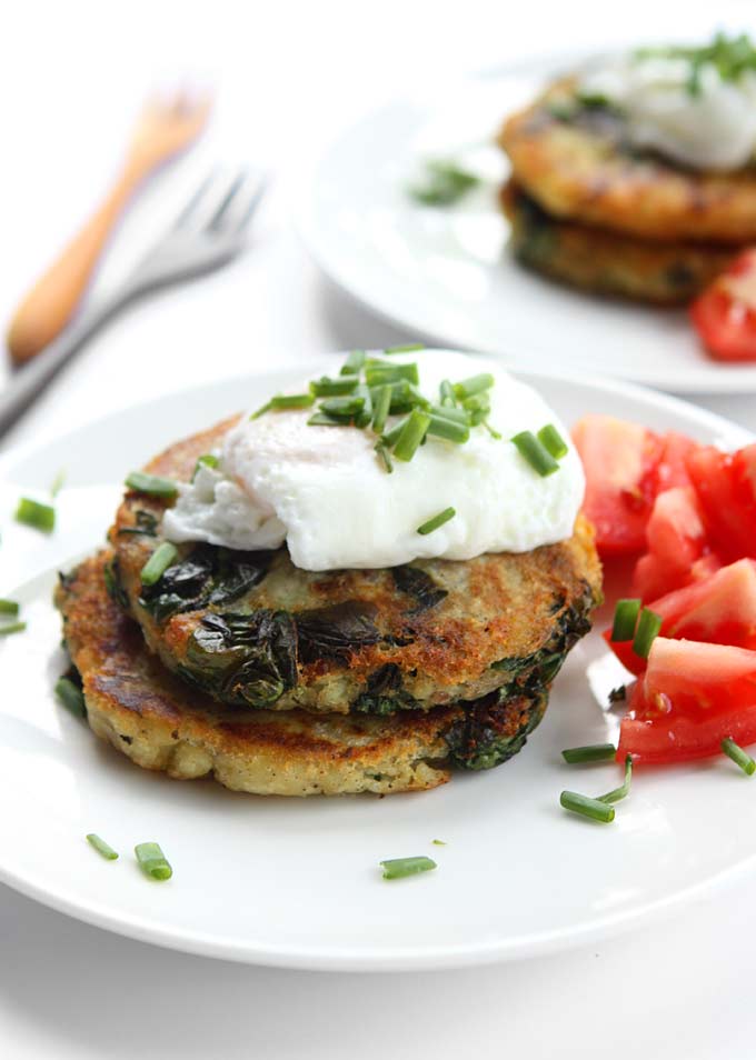 Garlic Spinach Potato Pancakes with Poached Eggs | thekitchenpaper.com