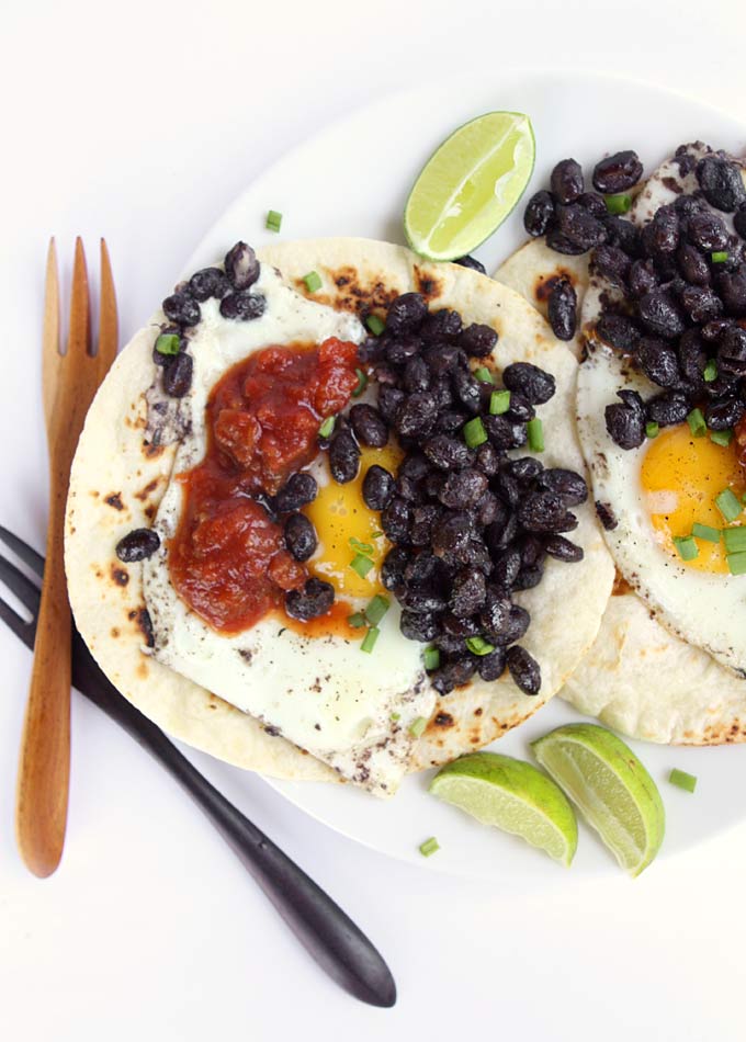 5 Minute Huevos Rancheros | thekitchenpaper.com