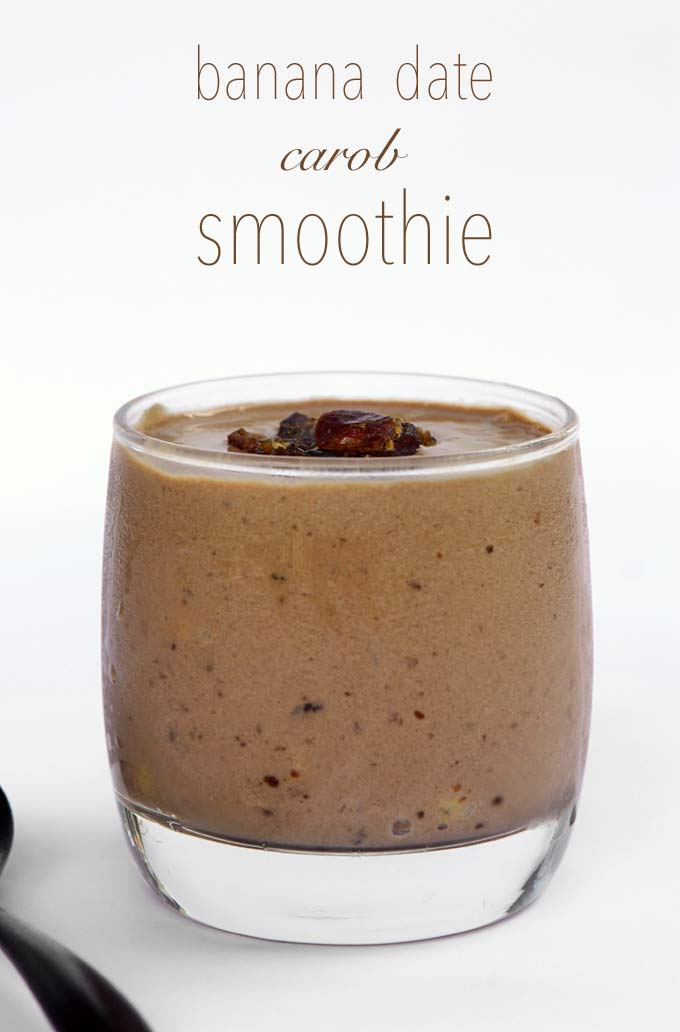 Banana Date Carob Smoothie | thekitchenpaper.com