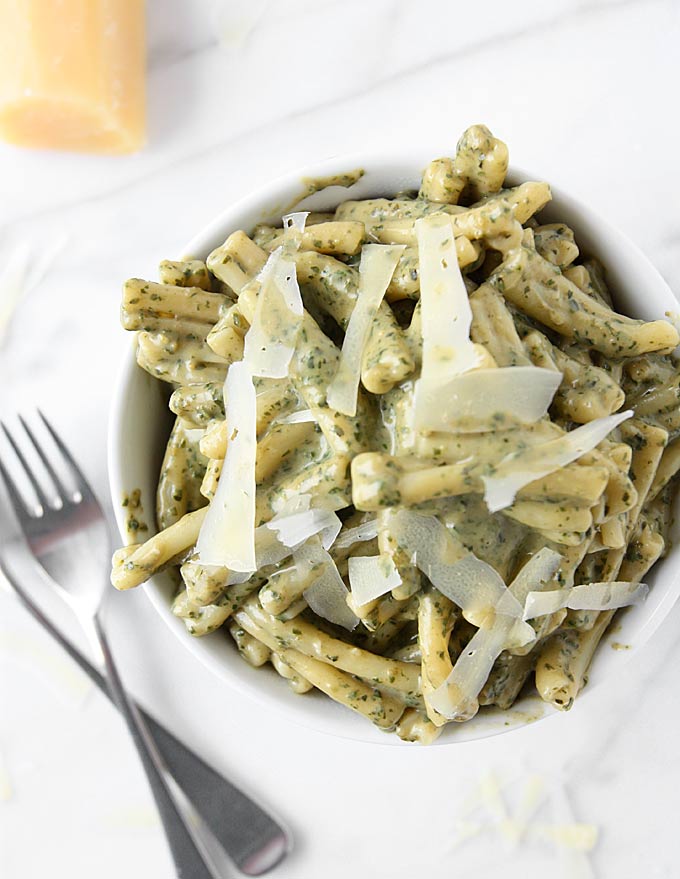 Creamy Pesto Pasta | thekitchenpaper.com