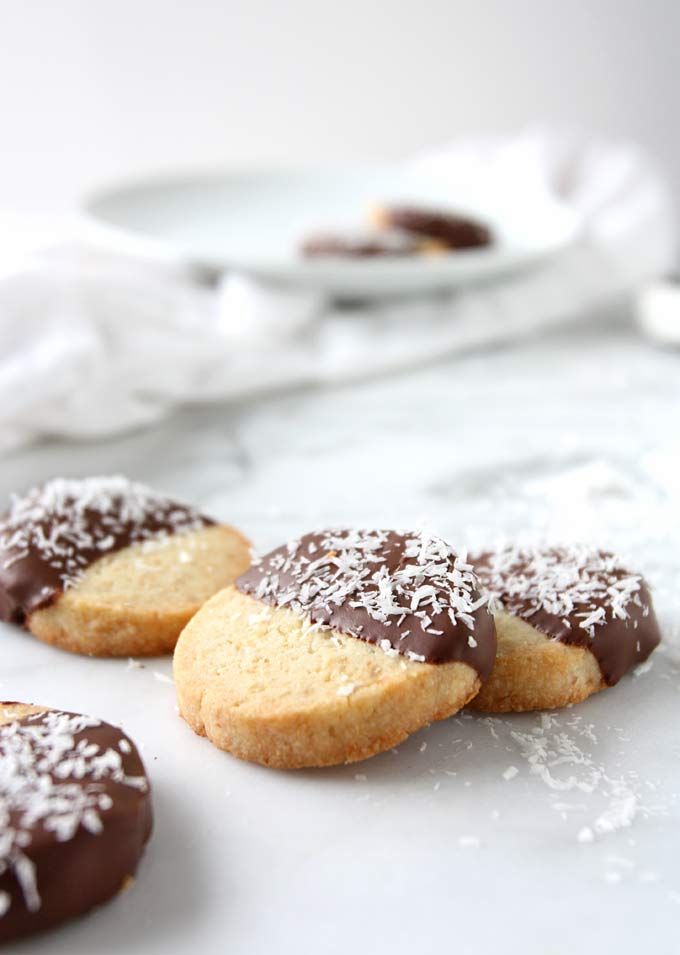 Toasted Coconut Candied Lemon Shortbread | thekitchenpaper.com