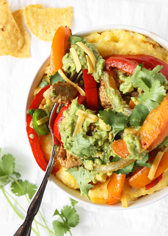 20 Minute Chicken Fajita Polenta Bowls | thekitchenpaper.com