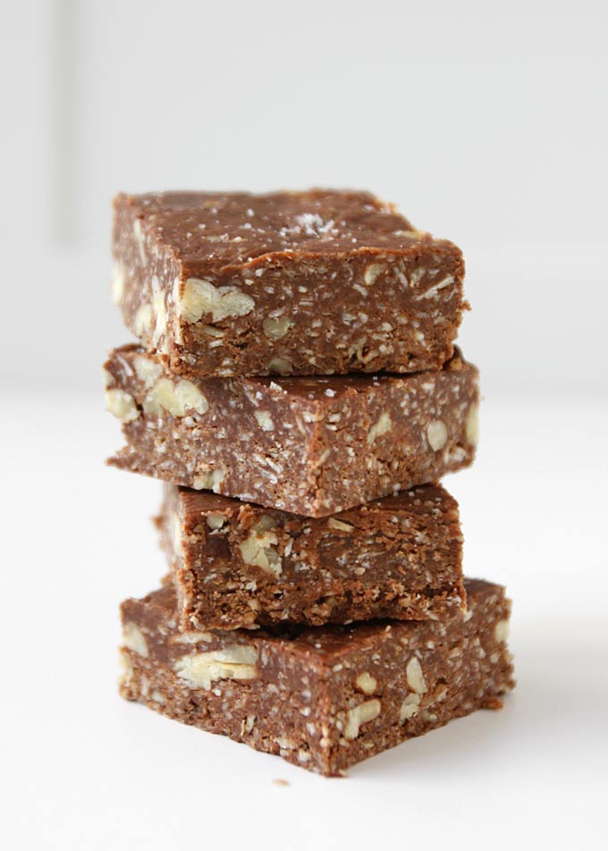 Salted Chocolate Oat Fudge | thekitchenpaper.com