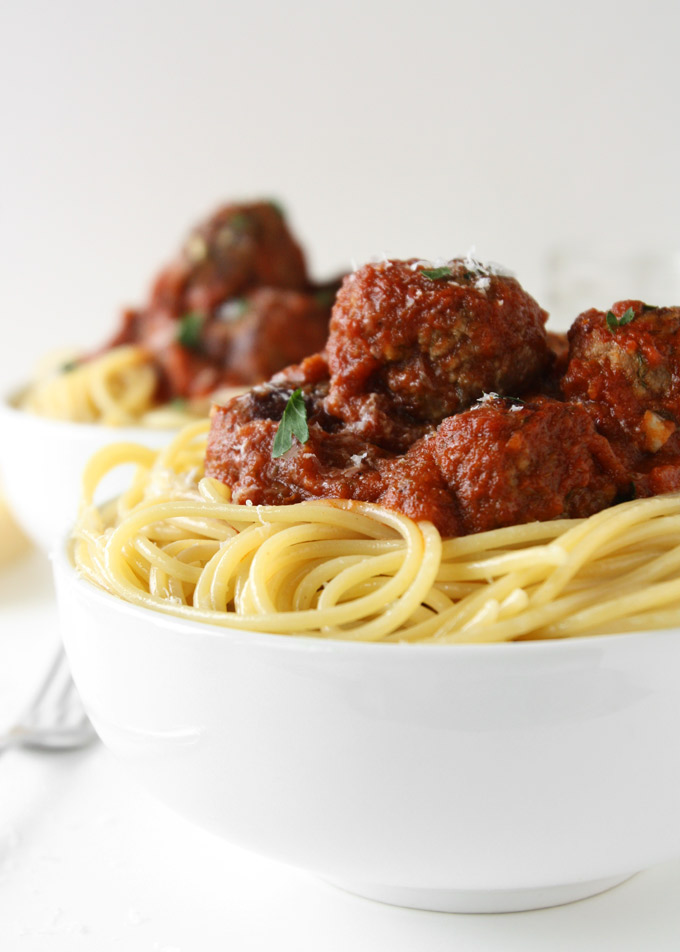 Classic Spaghetti and Meatballs | thekitchenpaper.com