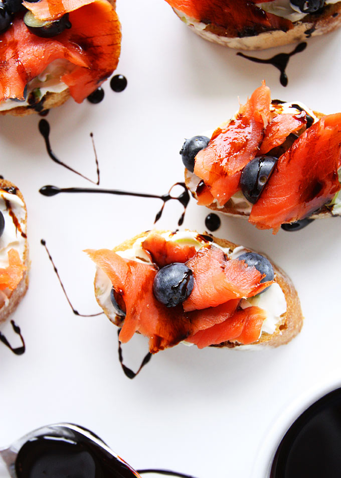 Smoked Salmon Blueberry Crostini | thekitchenpaper.com